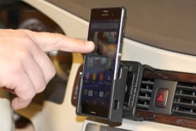 Passive holder with tilt swivel for Sony Xperia Z3