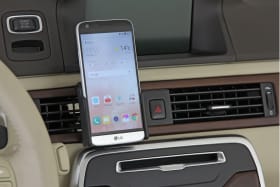 Passive holder with tilt swivel for LG G5