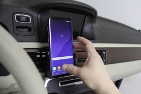 Passive holder with tilt swivel for Samsung Galaxy S8+