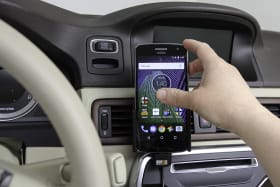 Active holder with cig-plug for Motorola Moto G5 Plus