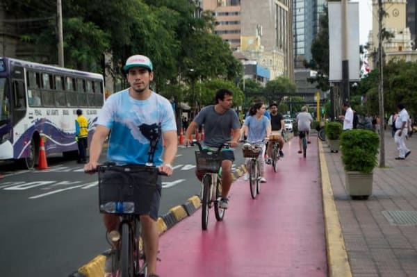 Lima to Santiago (via Uyuni) Express Travel Pass - 3