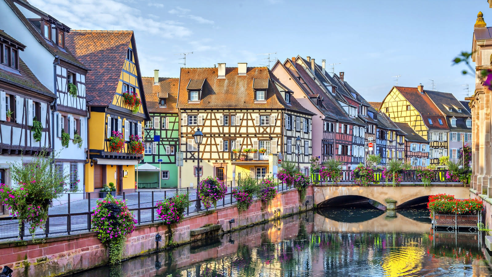 10 Romantic Getaways in France for a Stress-Free Adventure