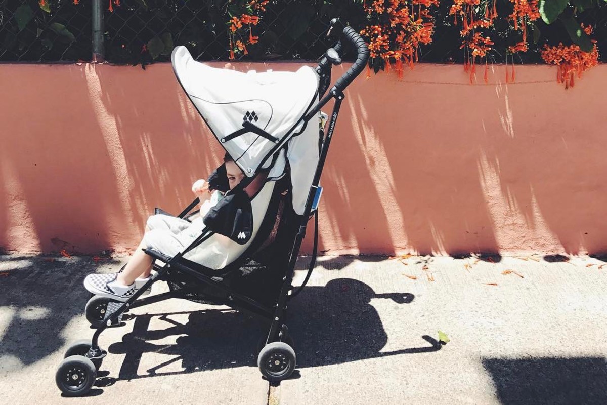 fold up stroller airplane