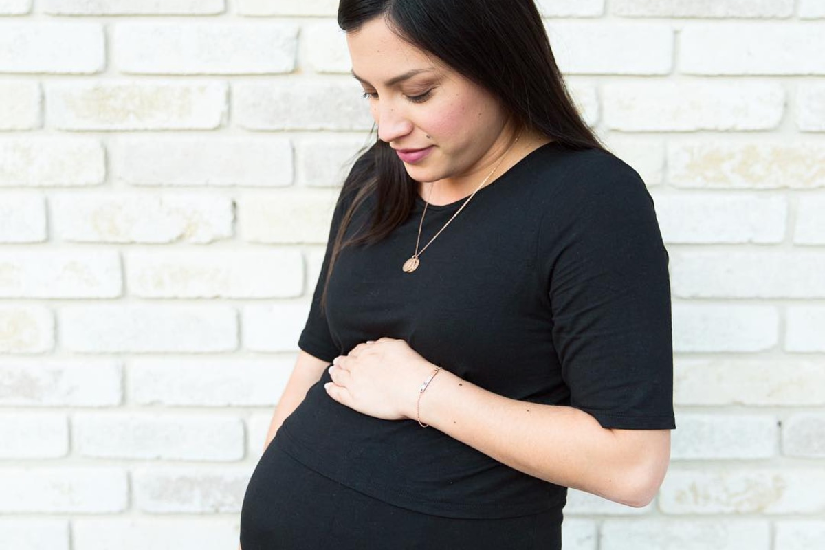 Round Ligament Pain During Pregnancy: Causes, Symptoms and Treatment