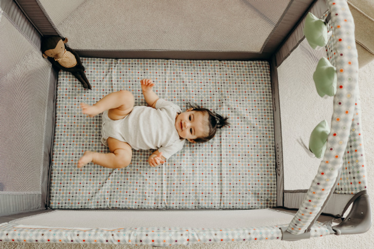 folding cribs for toddlers