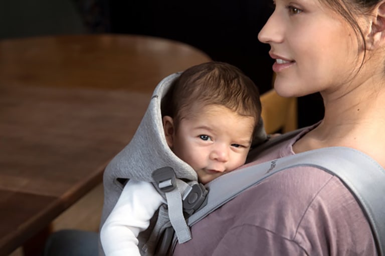 BABYBJÖRN Baby Carrier Mini Review.