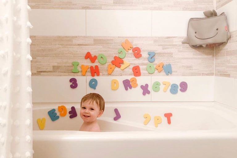 munchkin abc bath