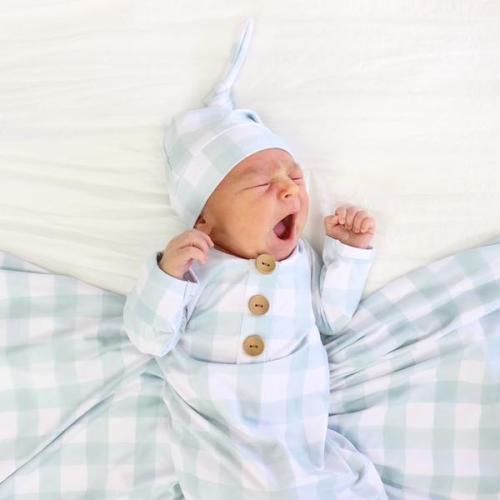 newborn knotted gown and hat set