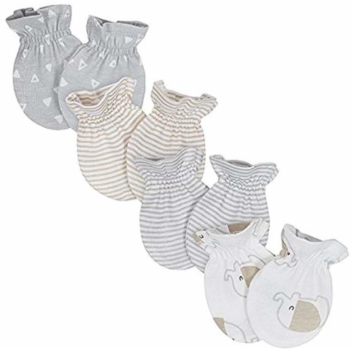 4moms breeze plus portable playard with removable bassinet and changing station