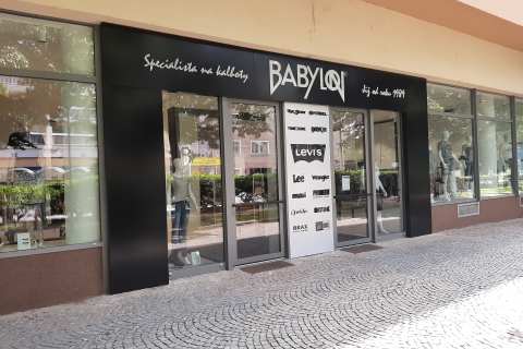 Specialista_na_kalhoty_-_4500__kalhot_skladem