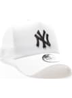 Kšiltovka New Era 940 Trucker bílá