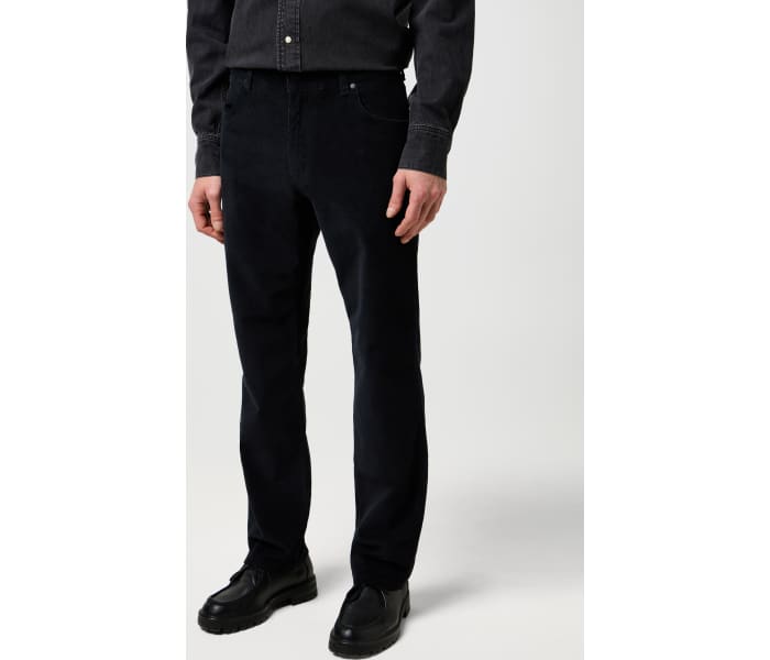 Manšestrové kalhoty Wrangler Greensboro Black pánské černé
