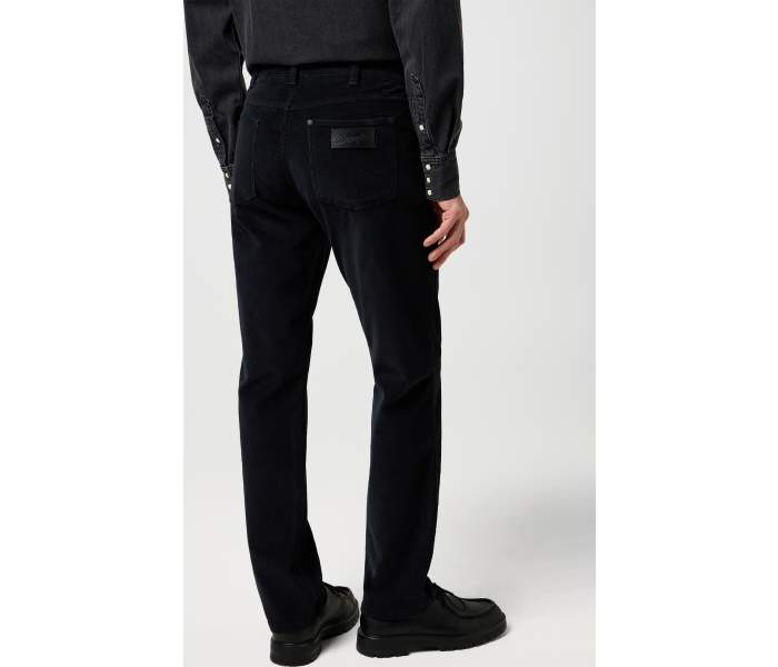 Manšestrové kalhoty Wrangler Greensboro Black pánské černé