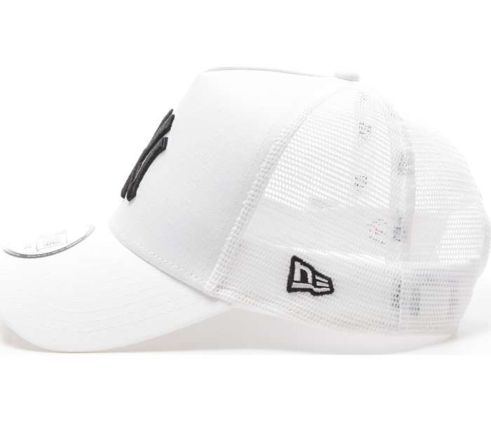 Kšiltovka New Era 940 Trucker bílá
