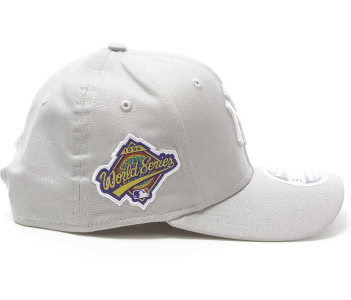 Kšiltovka New Era 950 světle šedá