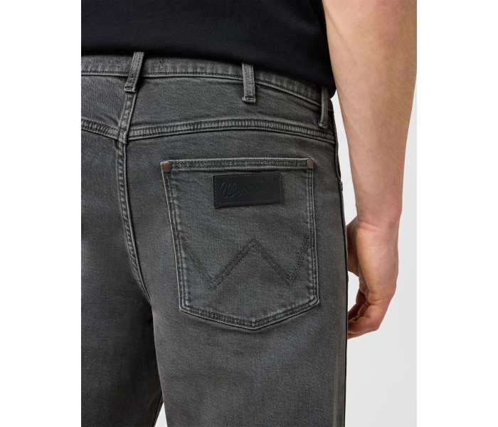 Wrangler jeans Loose Straight Sandstorm pánské šedé
