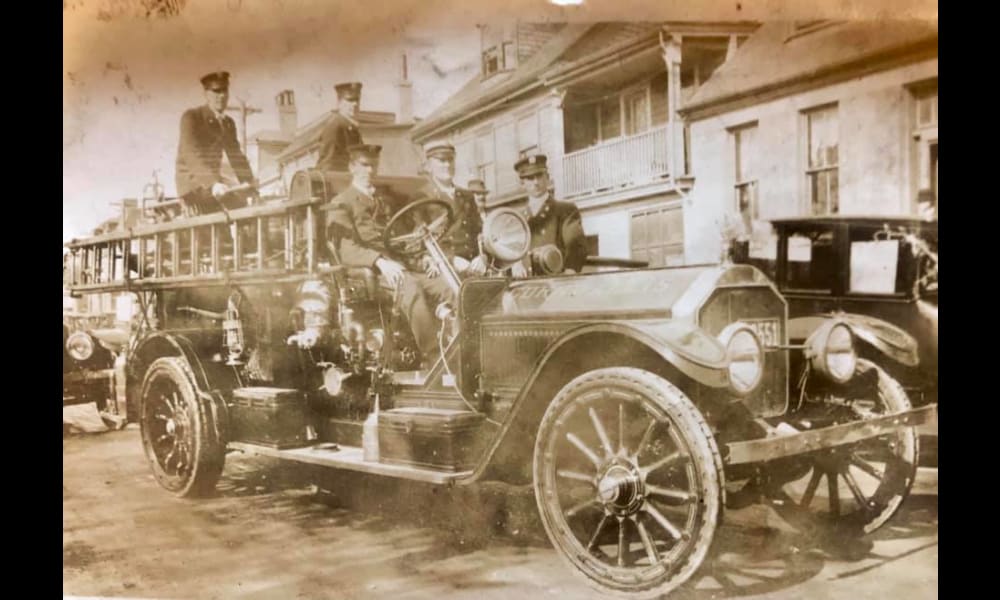 American LaFrance Pumper ~ Cornwallis