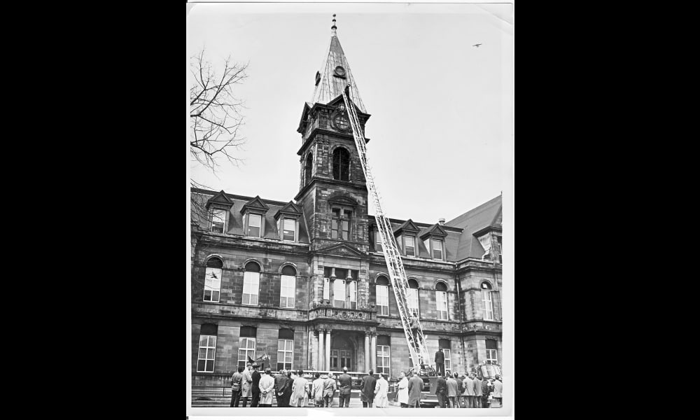 King Seagrave 100'  Tiller Aerial