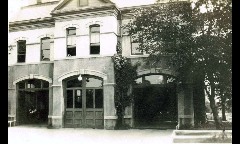 Morris Street (now University Ave.)