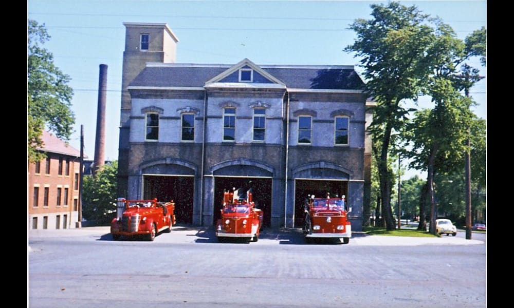 Morris Street (now University Ave.)