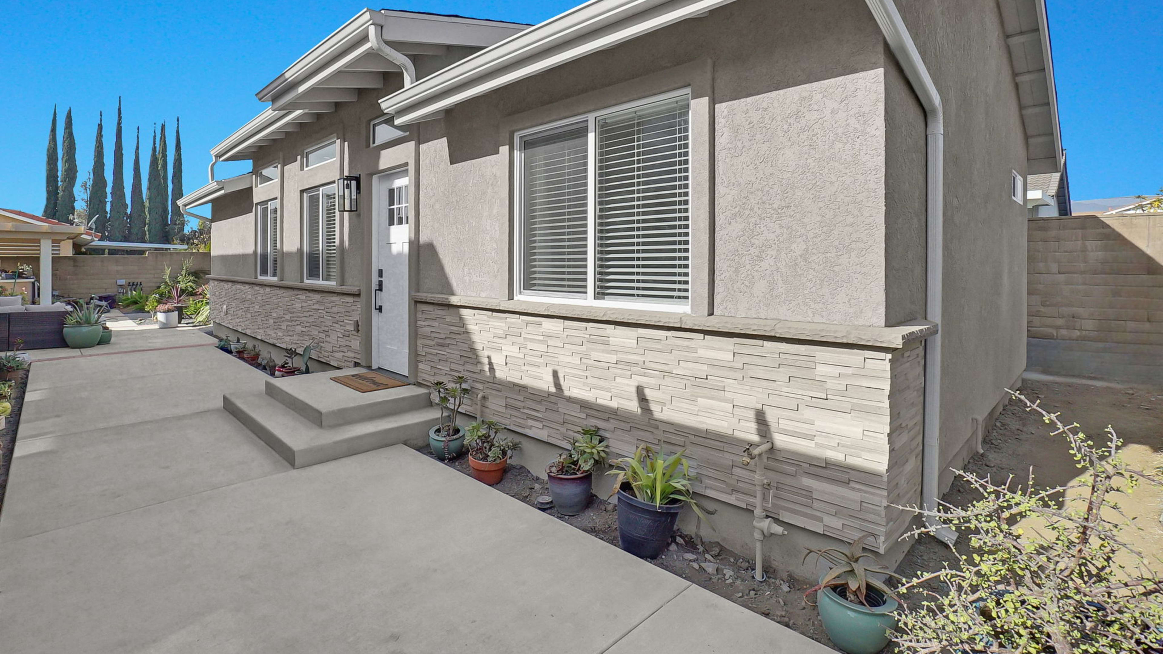 Thumbnail image of a property