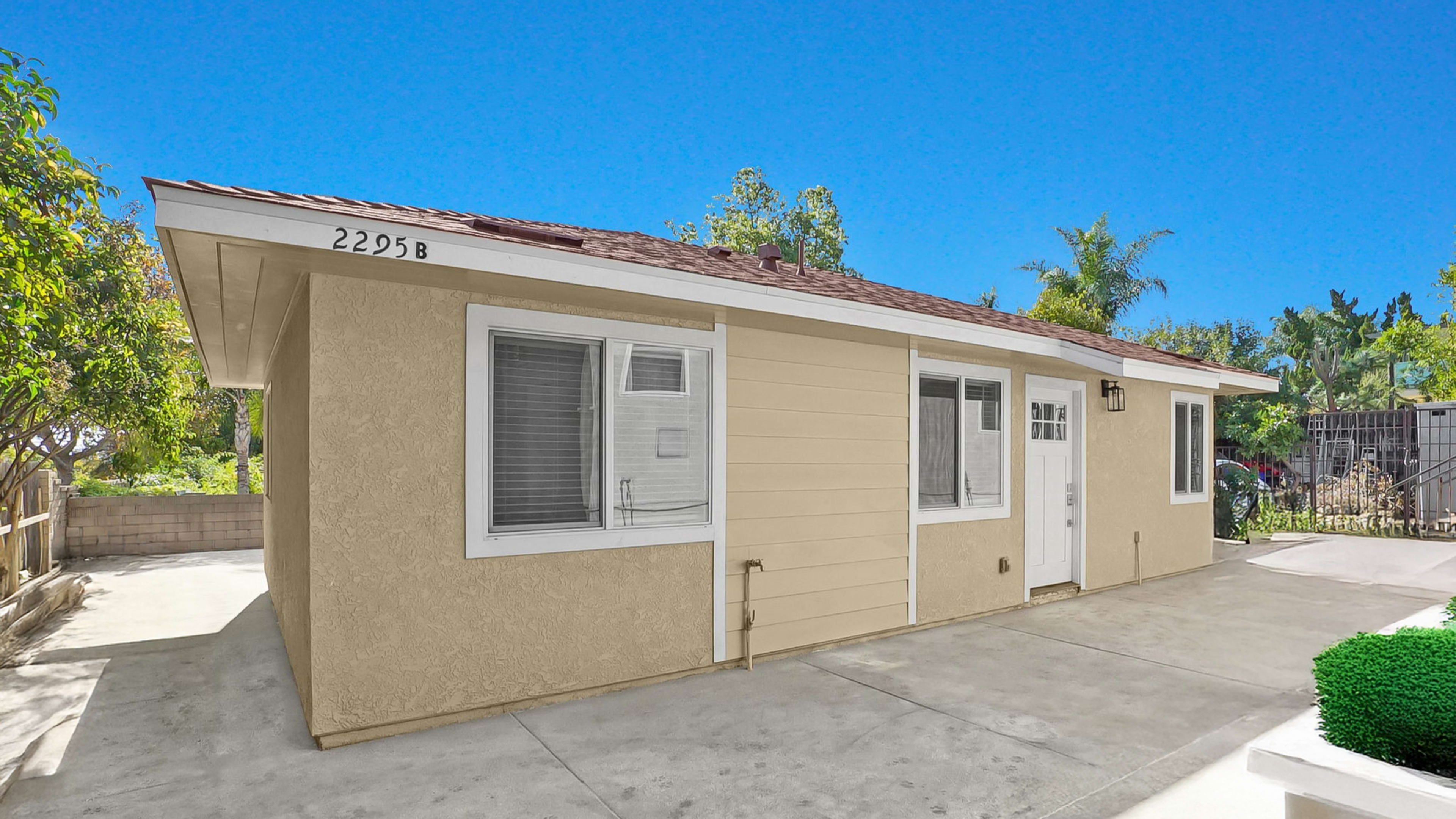 Thumbnail image of a property