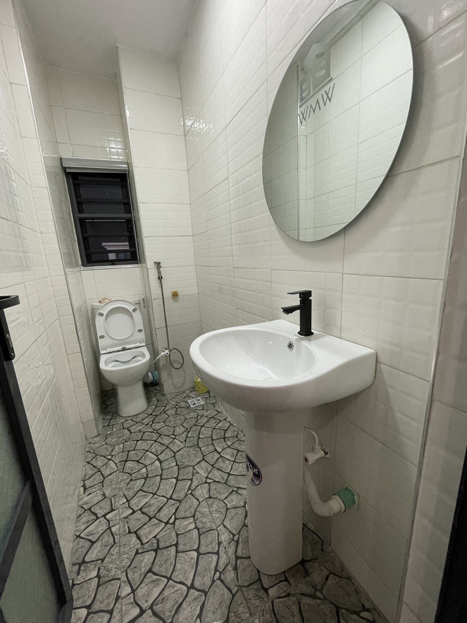 Gallery Image 125