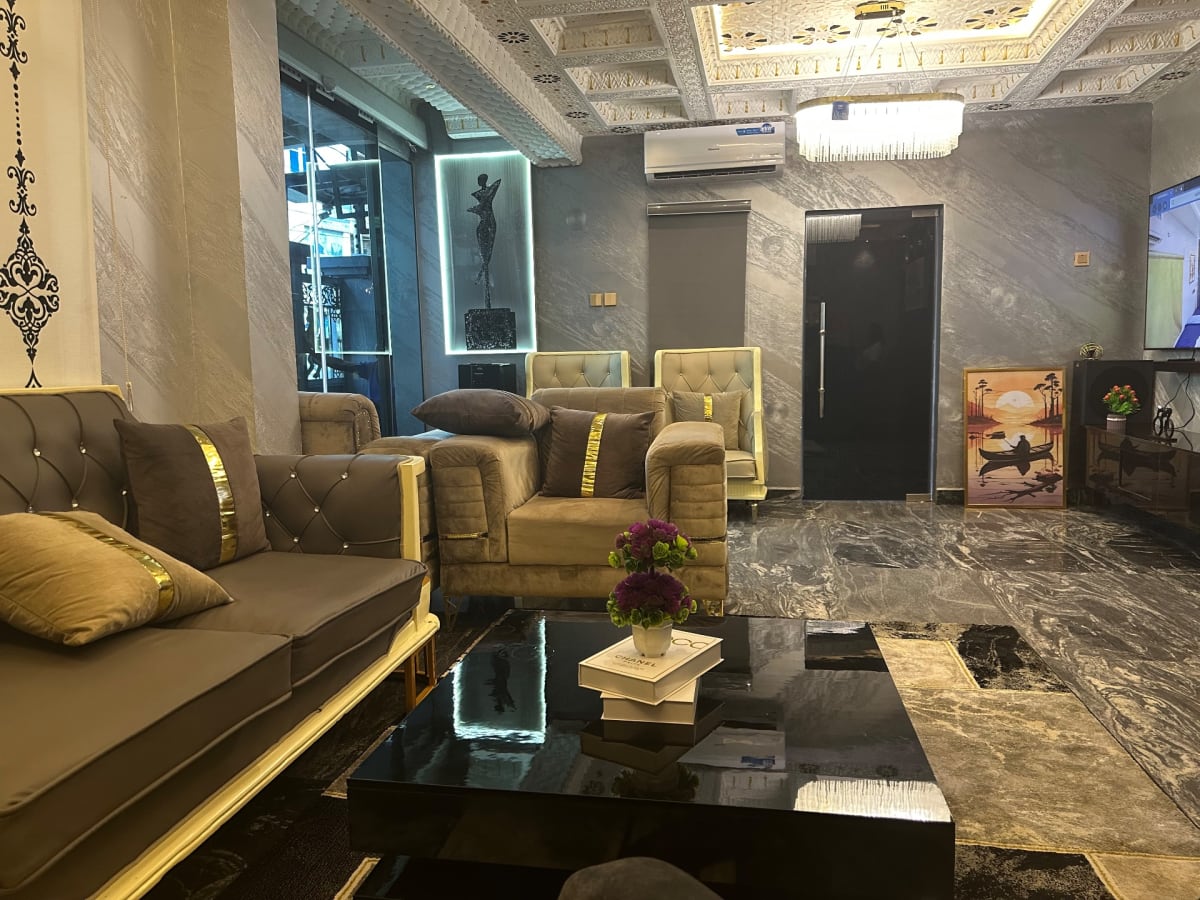 Gallery Image 6