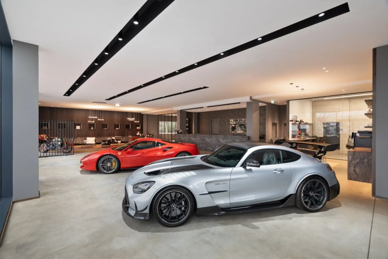 Werbefotografie, luxuriöser Auto-Showroom von innen in Gänserndorf