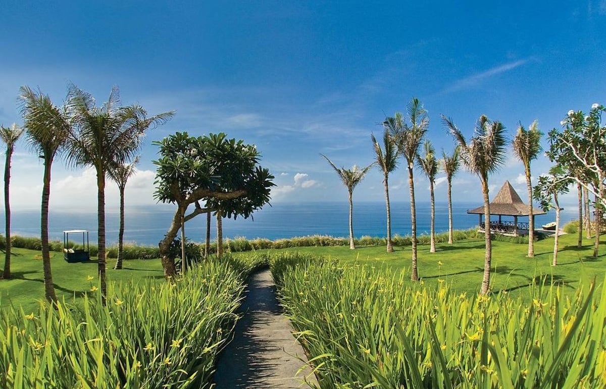Khayangan Estate, Uluwatu — Bali wedding venue photograph 4