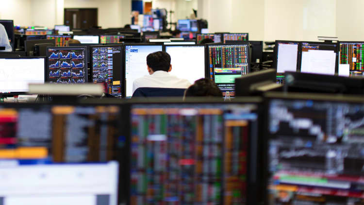Photo of 3 BAM employees at work
