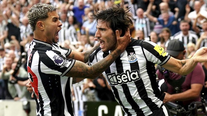 Info Main Bola Debut Manis Tonali di Premier League: Bikin Gol, Newcastle Menang Telak