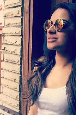 esha Independent call Girl