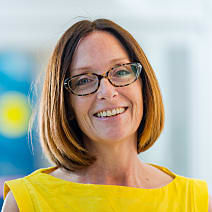 headshot of emilie pennington