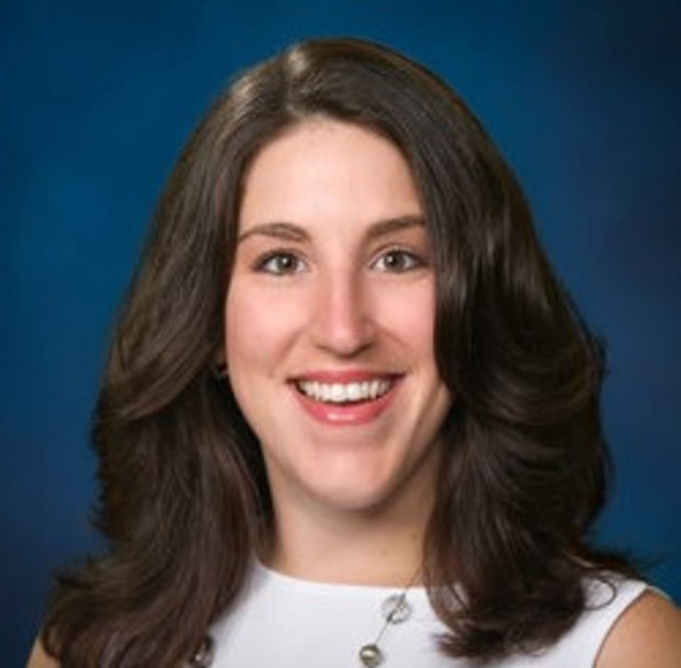 professional headshot photo of Vice President of Operations Thabata Ford