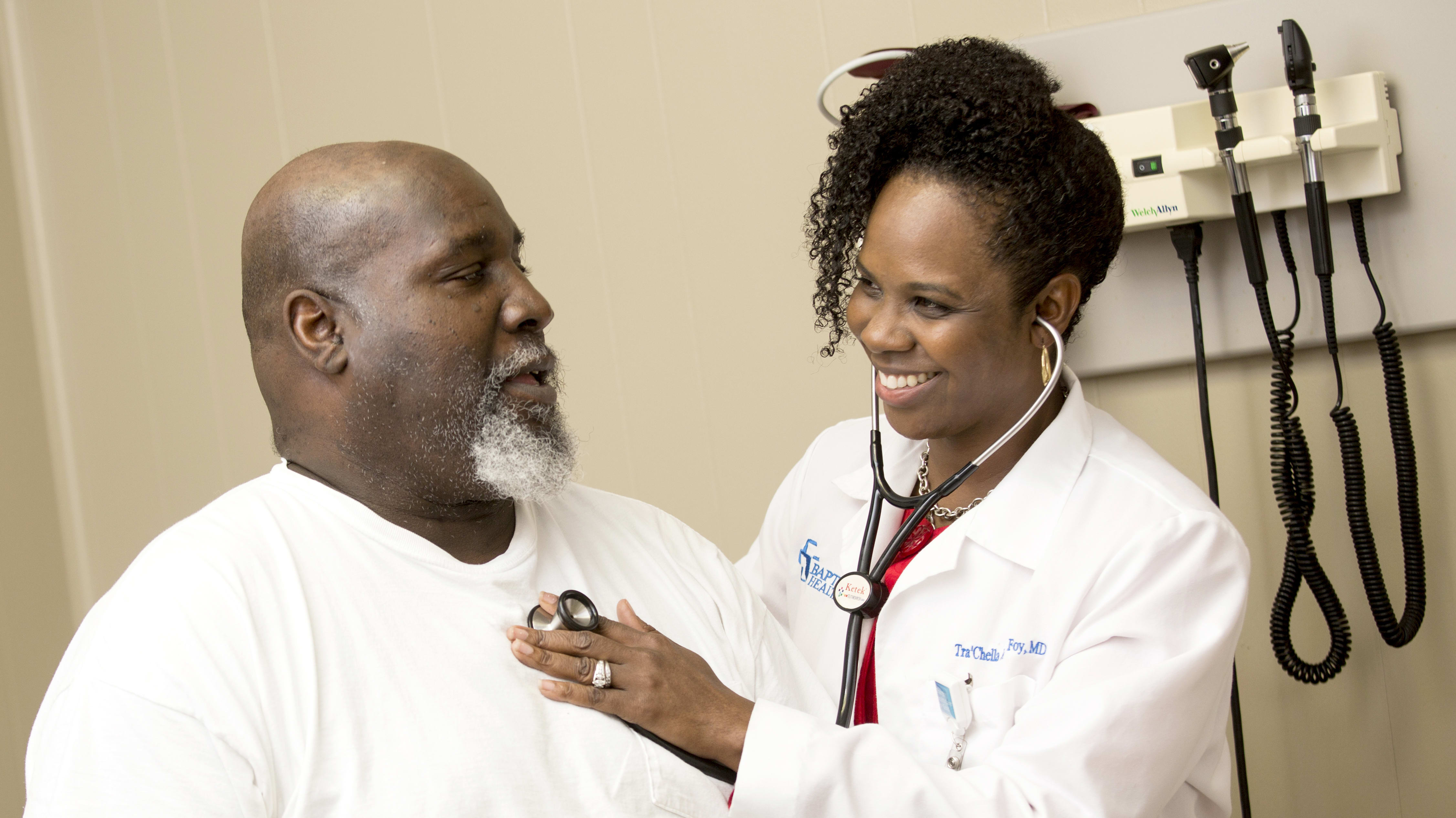 Tra'Chella Johnson Foy with patient