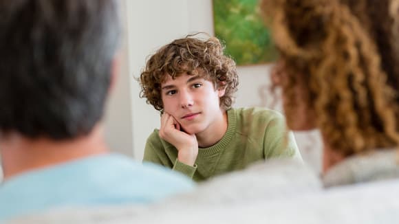 parents talking to teen about HPV vaccine