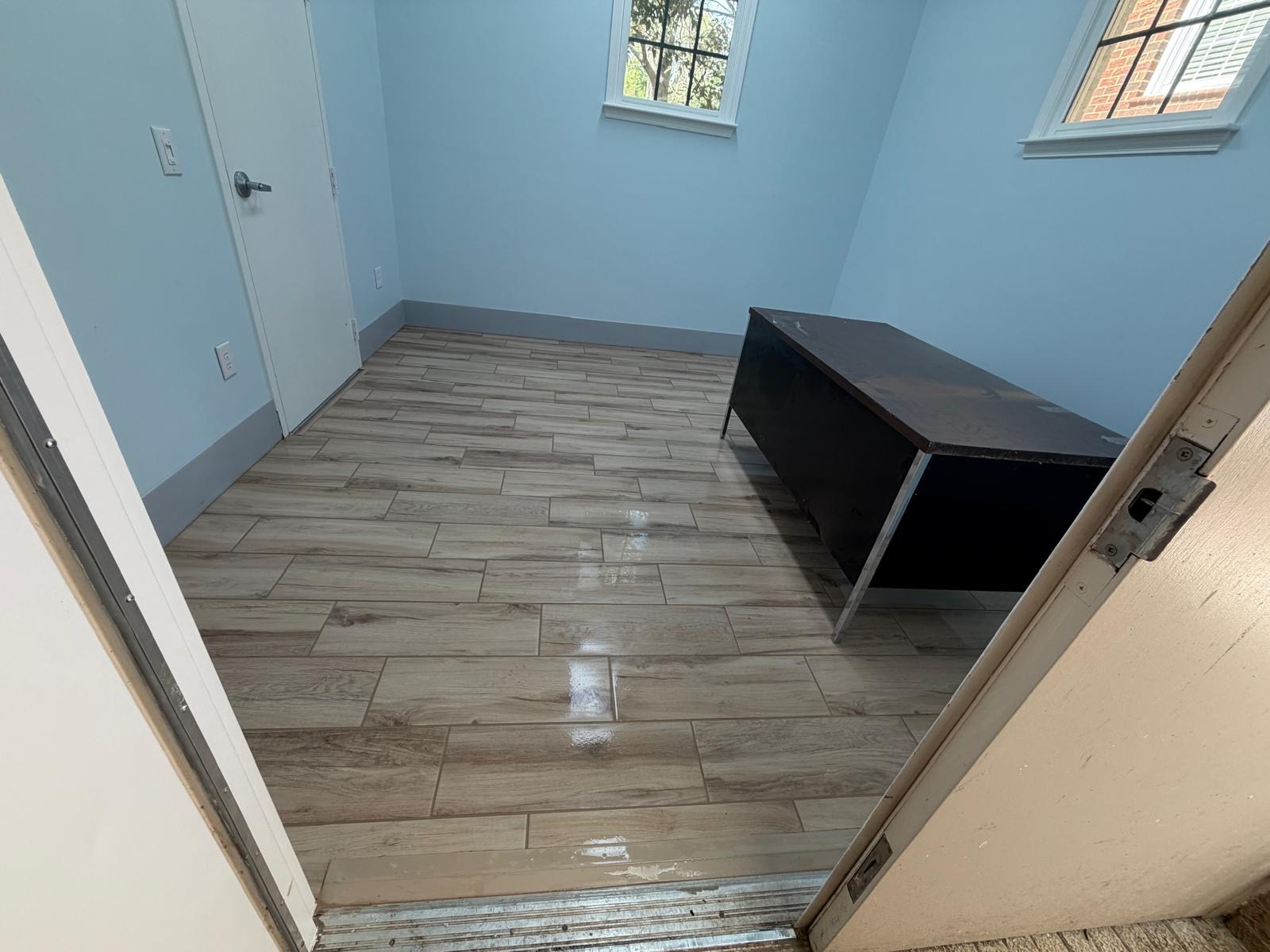 Wood-Look Plank — Residential — Virginia