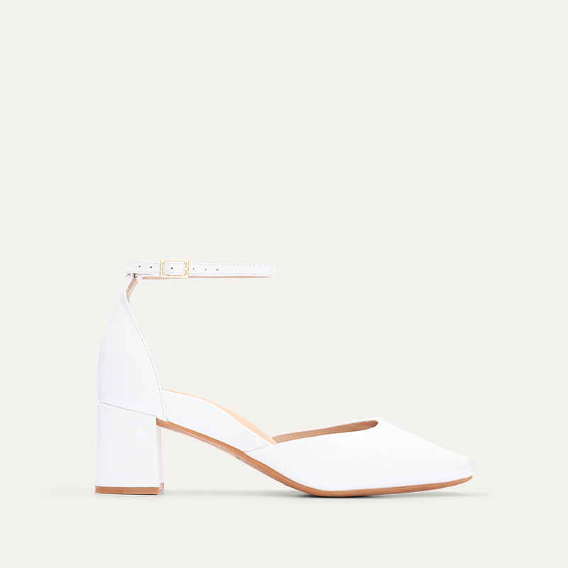 Gavilan White Leather Low Heels