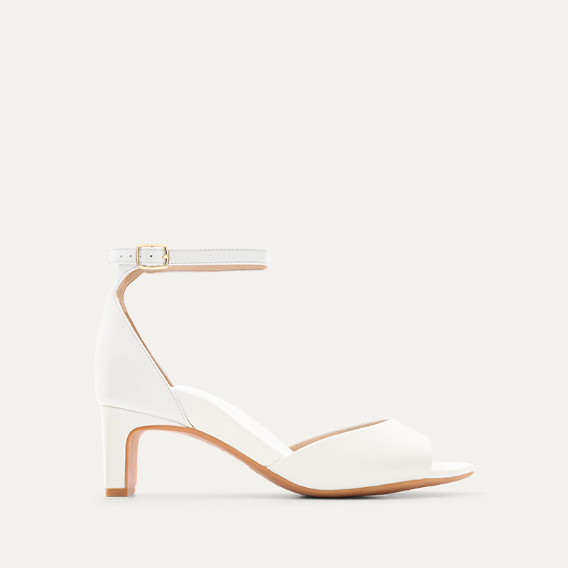 Sula Off White Leather Low Heels