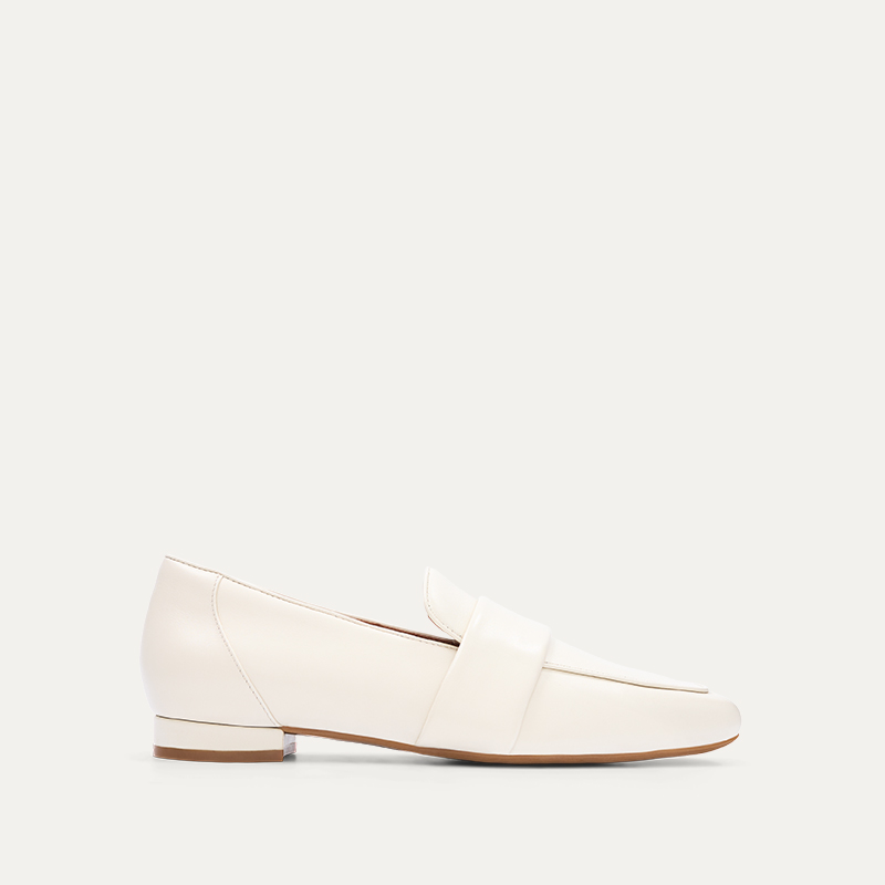 Antpipit Ecru Leather Loafers