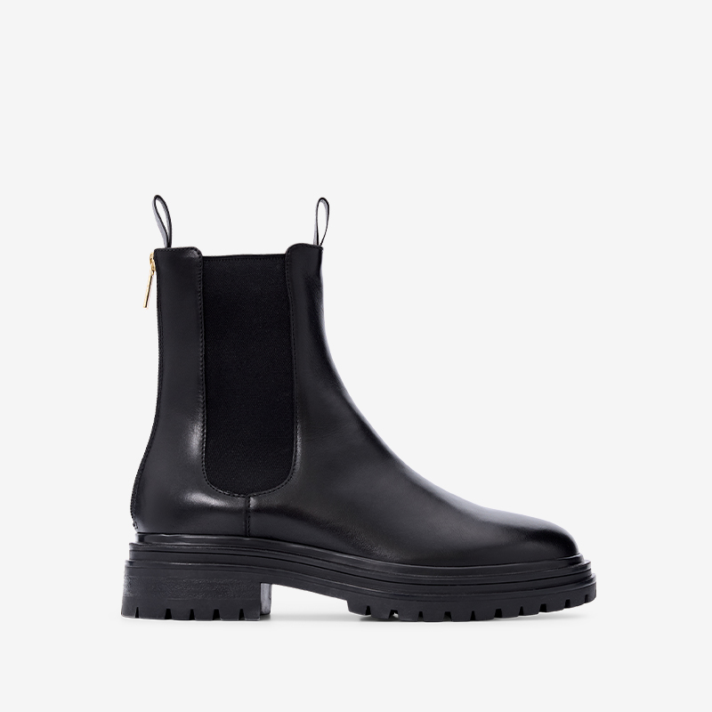 Peltops Black Leather Flat Boots