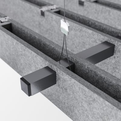 Box Baffle Uniform Slim - Hanging Detail