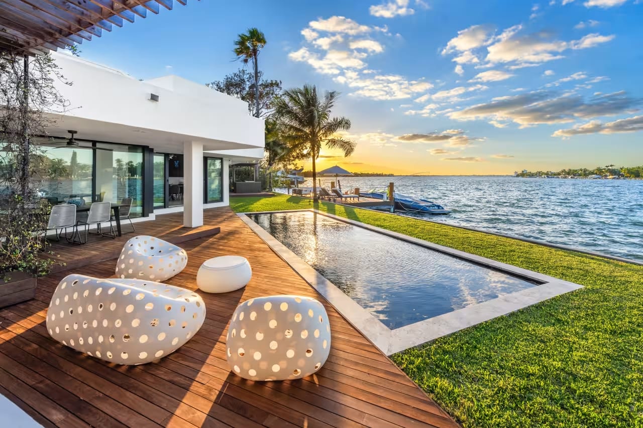 waterfont-property-for-sale-miami