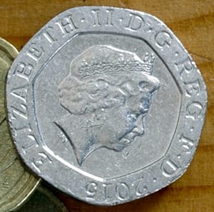 оптимизированная с помощью Optimizilla фотография монеты