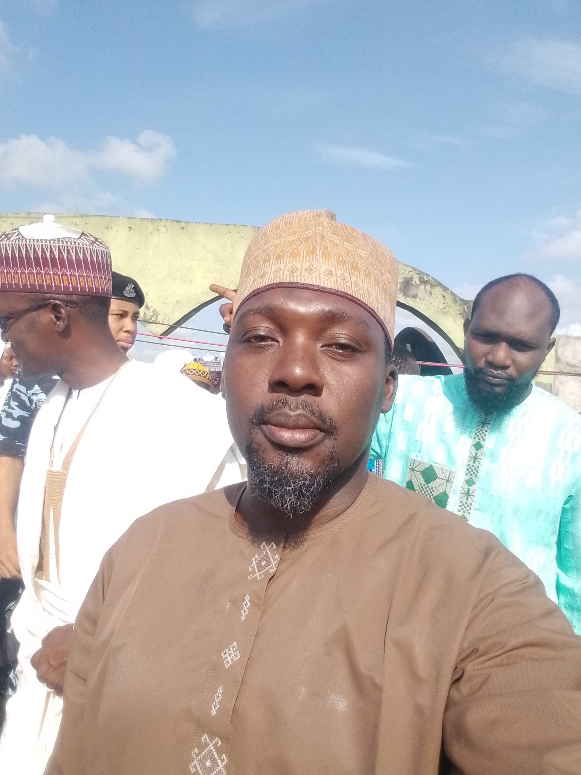 Salihu Alli (biggysmall.base.eth) Farcaster social identity (Fname handle) PFP