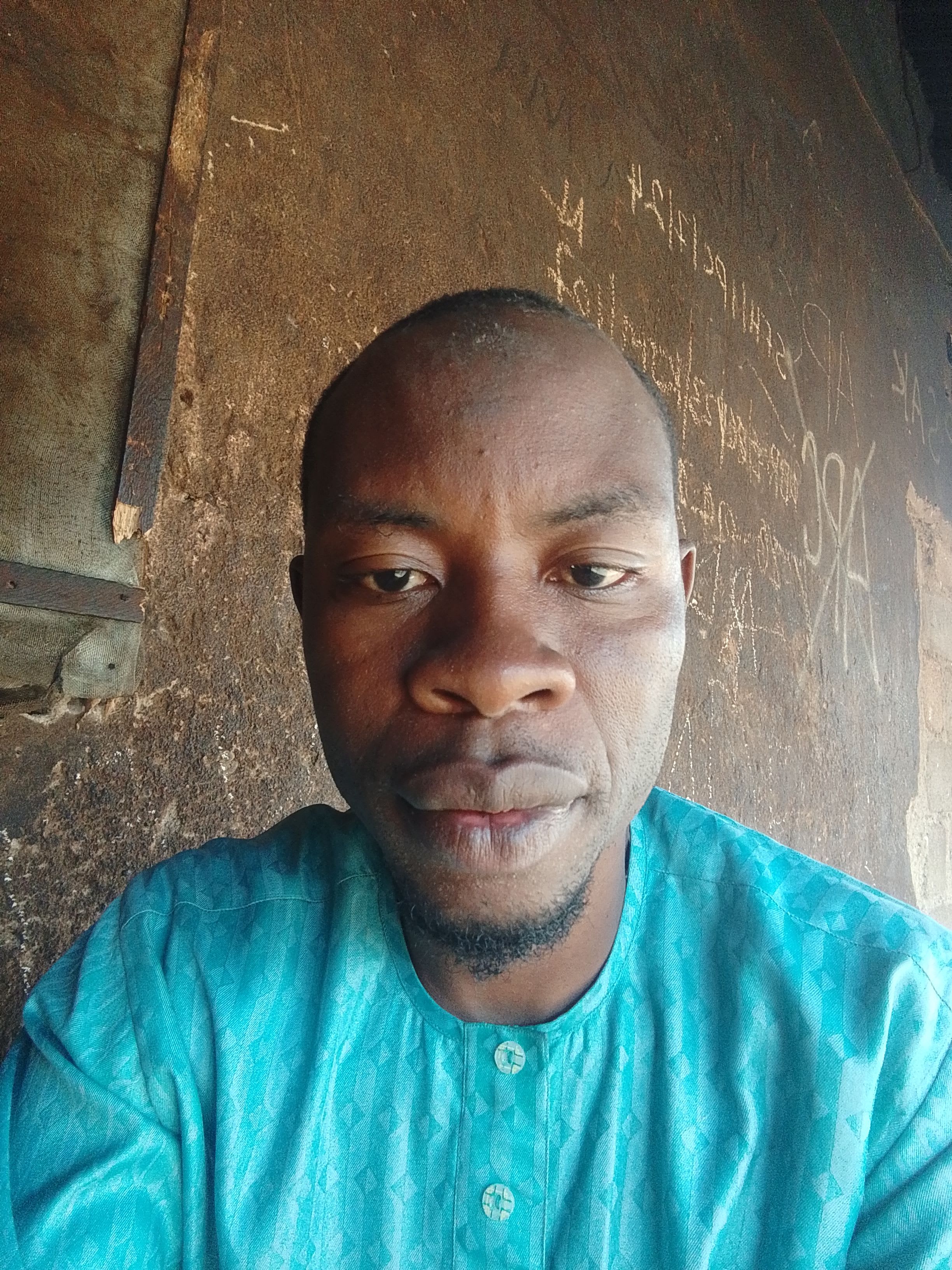 Bashir Abdullahi (iliyu2.base.eth) Farcaster social identity (Fname handle) PFP