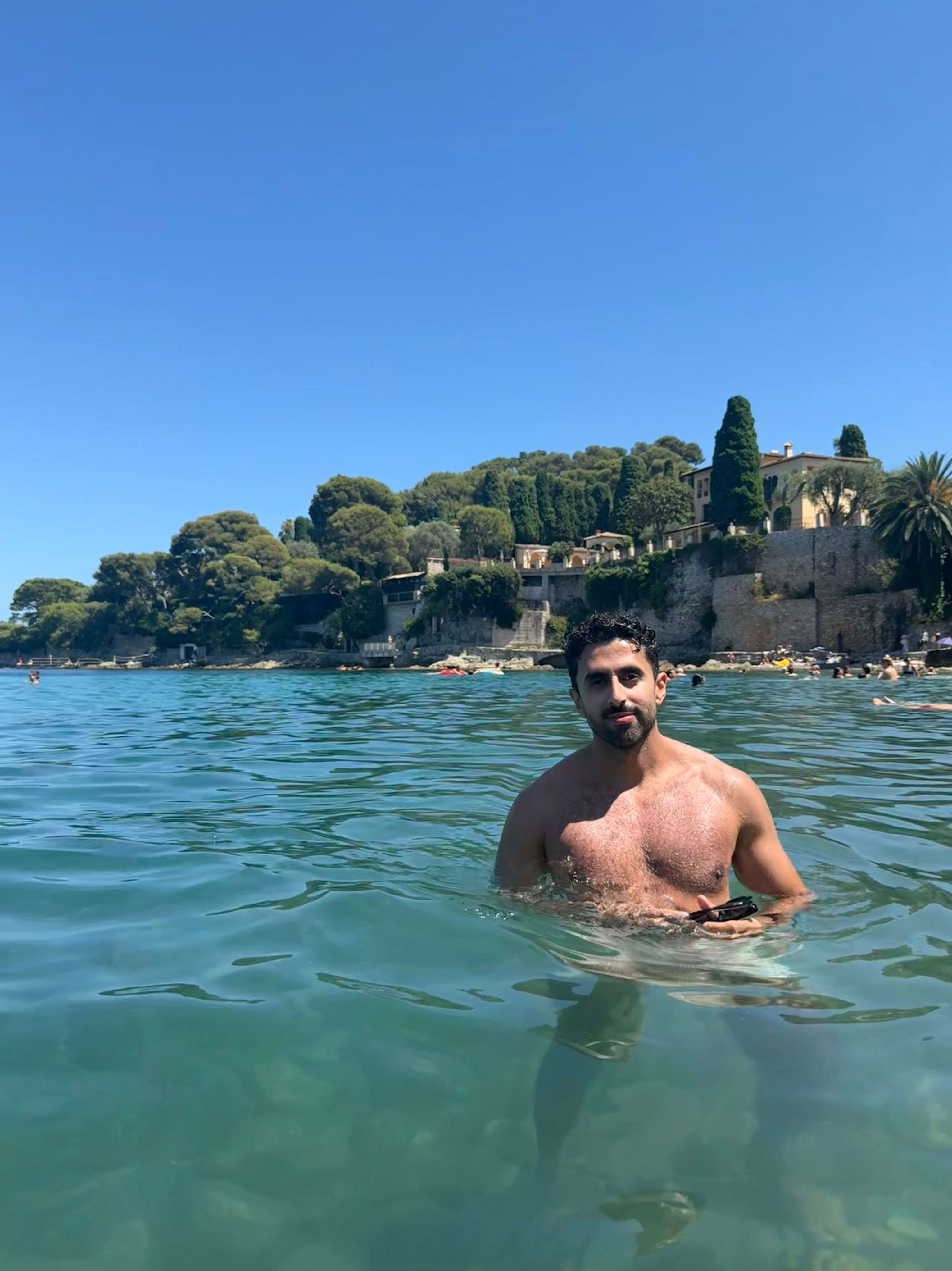 Aziz pfp