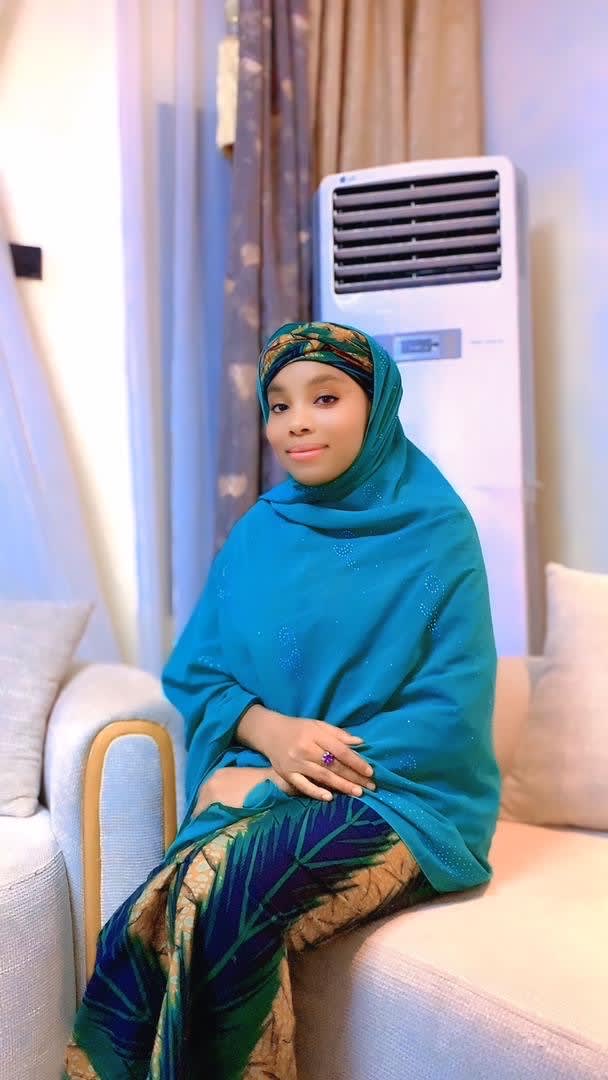 Khadija Rufai (mrsyakson.base.eth) Farcaster social identity (Fname handle) PFP