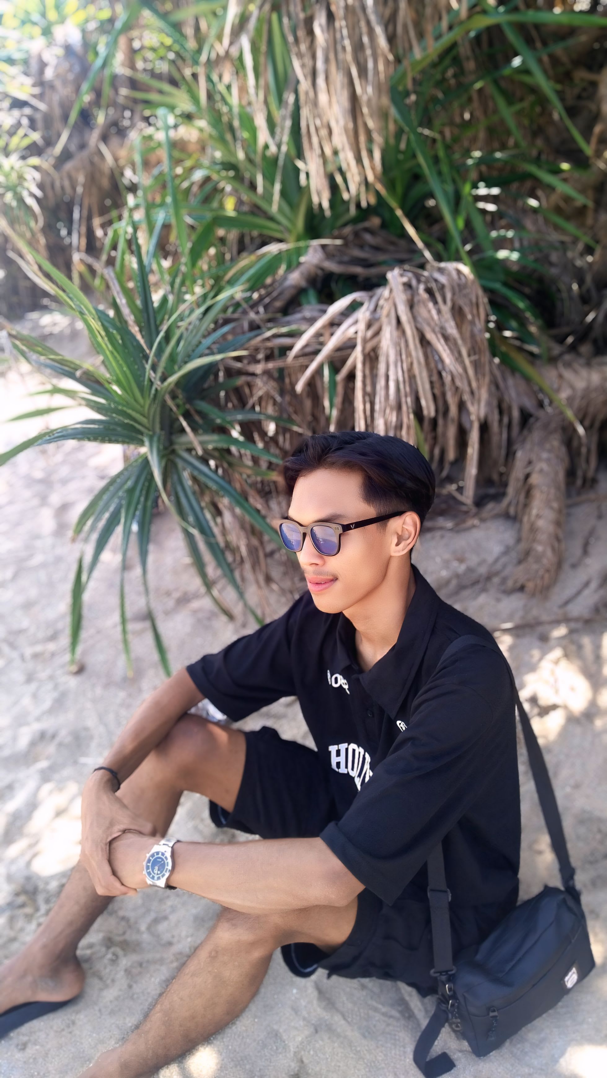 M Reza Raihan's Farcaster avatar